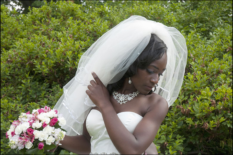 Bride at her wedding, Philadelphia Pennsylvania, Wedding Photography, Linda Johnson Photography, Linda Johnson Photographs.