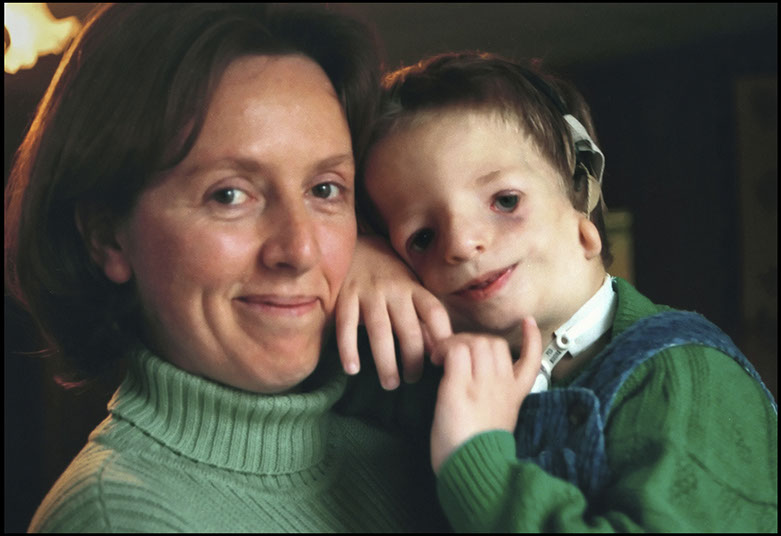 photo of Mother and Child Pennsylvania Linda Johnson Photography, Linda Johnson Photographs